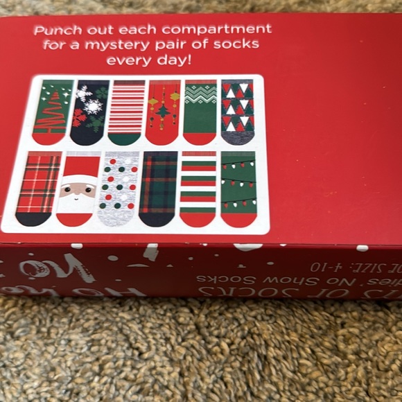 New in the box ladies 12 days of socks box no show socks size 4-10 - Picture 2 of 4